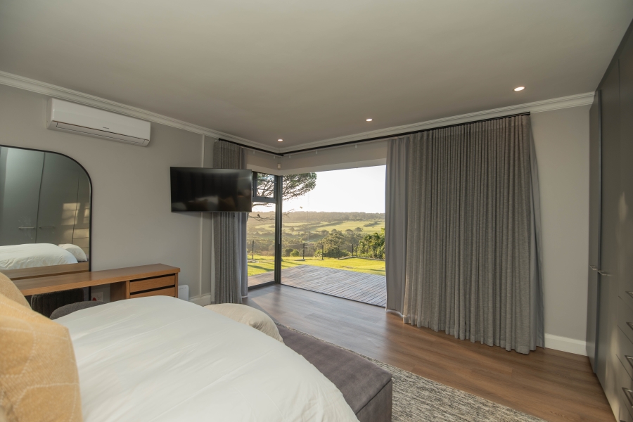 4 Bedroom Property for Sale in Kragga Kamma Eastern Cape